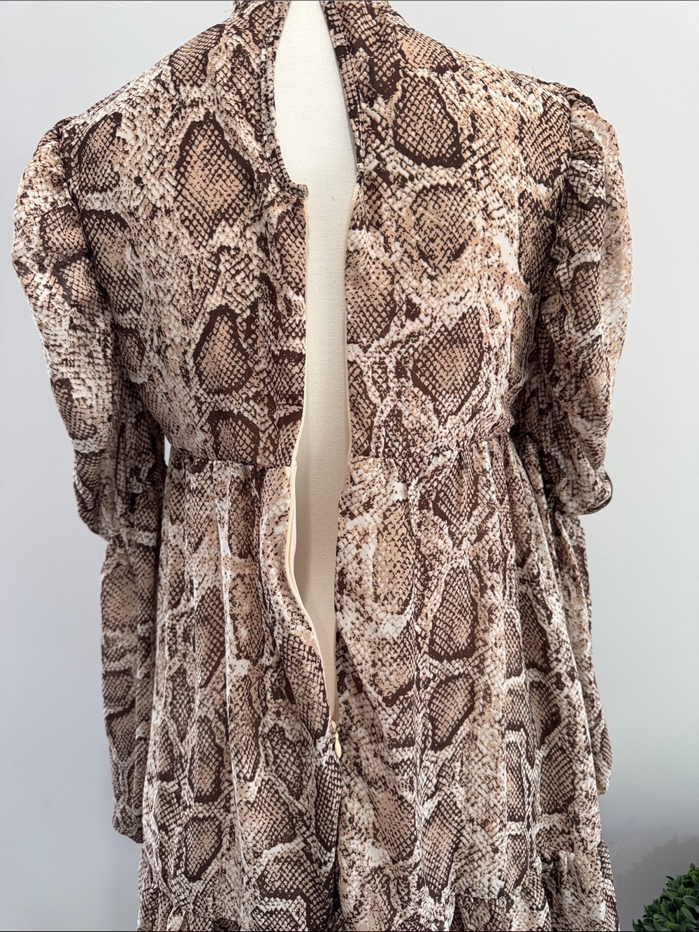 NWT Nasty Gal Snake Print Mini Dress in Brown Sz 4 - Picture 6 of 10